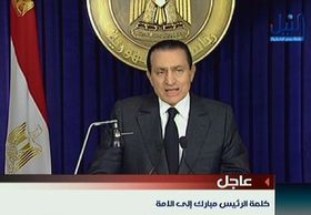 告別の辞を述べる機会もなく辞任することになったムバーラク前大統領（c）AFP=時事（AFP PHOTO / EGYPTIAN TV）