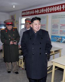 １月1日、北朝鮮の戦車師団を視察した金正恩氏［朝鮮中央通信が配信］（C）AFP=時事