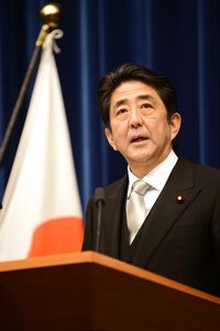  総選挙で圧勝し第2次安倍内閣をスタートさせた安倍晋三氏（c）時事