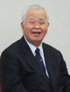  鼎の軽重が問われる米倉会長（C)時事