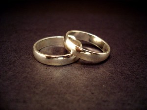  結婚こそリスクの始まり？（Photo by Jeff Belmonte, Creative Commons）