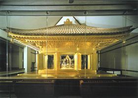 世界遺産に登録された中尊寺の金色堂[文化庁提供]（C）時事