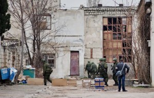  クリミア半島のセバストポリではすでにロシア軍がウクライナ海軍の施設を封鎖している　（C）EPA＝時事